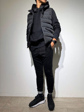 画像をギャラリービューアに読み込む, ダウンベスト 3D SHADOW LOGO (UNISEX)