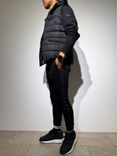 画像をギャラリービューアに読み込む, ダウンベスト 3D SHADOW LOGO (UNISEX)