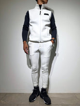 画像をギャラリービューアに読み込む, ライト ダブルニットベスト 3D SHADOW LOGO/WHITE (UNISEX)