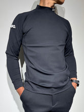 画像をギャラリービューアに読み込む, NEW STDストレッチハイネックカットソー 3D LOGO(UNISEX)