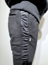 画像をギャラリービューアに読み込む, 【EXTRA SERIES】HIGH COTTON スウェット サテンラインパンツ/MINIMUM LOGO (UNISEX)