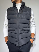 画像をギャラリービューアに読み込む, ダウンベスト 3D SHADOW LOGO (UNISEX)