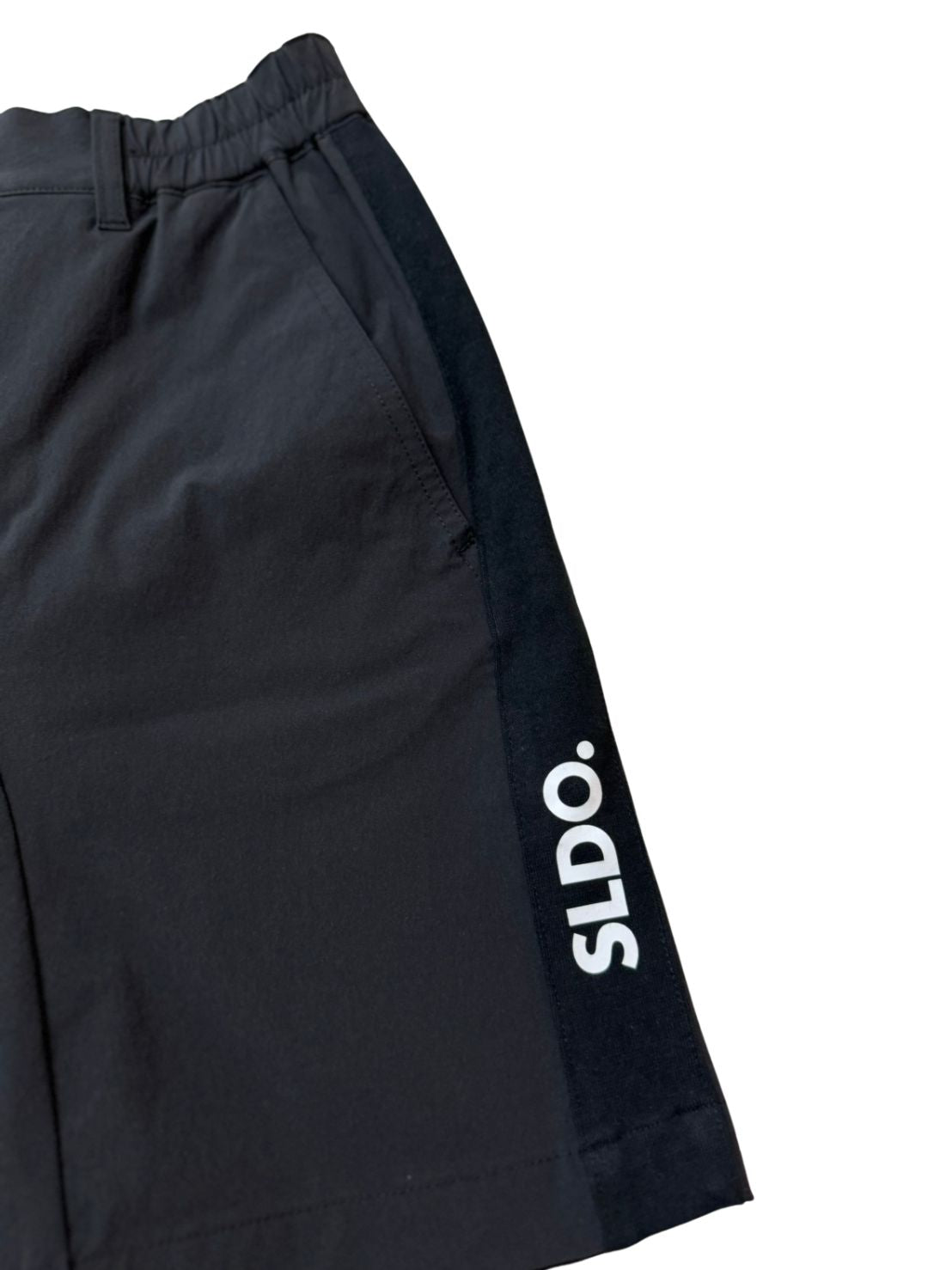 【美品】SLDO. CODURA(R) ストレッチサイド切替ハーフパンツ(XL) CODURA(R) NYLON 4WAY STRETCH サイド切替ハーフパンツ /MATTE