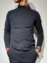 画像をギャラリービューアに読み込む, NEW STDストレッチハイネックカットソー 3D LOGO（UNISEX）
