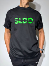 画像をギャラリービューアに読み込む, 【EXTRA SERIES】Tシャツ SLANTING LOGO/BLACK×NEON GREEN
