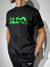 画像をギャラリービューアに読み込む, 【EXTRA SERIES】Tシャツ SLANTING LOGO/BLACK×NEON GREEN

