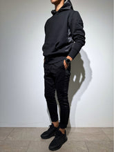 이미지를 갤러리 뷰어에 로드 , 【EXTRA SERIES】裏起毛 サテン切替フーディー/BLACK (UNISEX)
