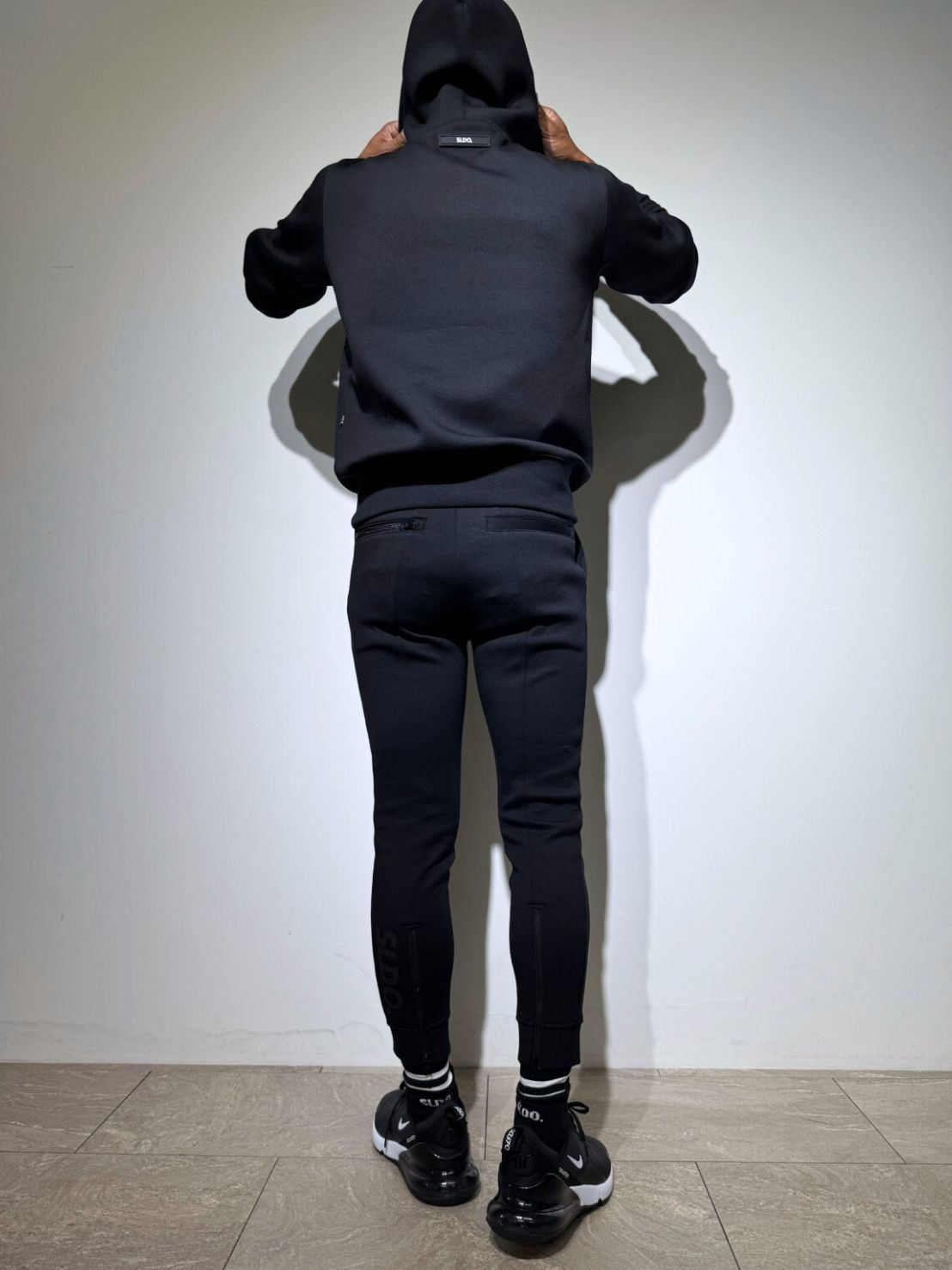 ライト ダブルニットフーディー FRONT 3D SHADOW LOGO/BLACK (UNISEX