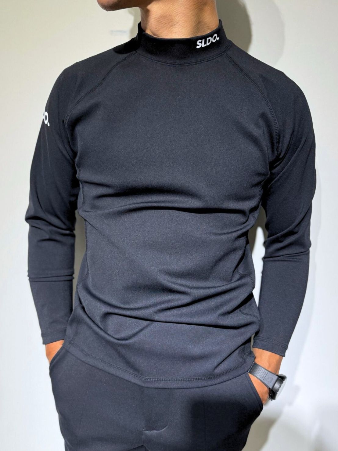 【美品】SLDO 長袖　ハイネック　ストレッチシャツ（XL） NEW STD裏起毛ストレッチハイネックロングスリーブTシャツ/BLACK