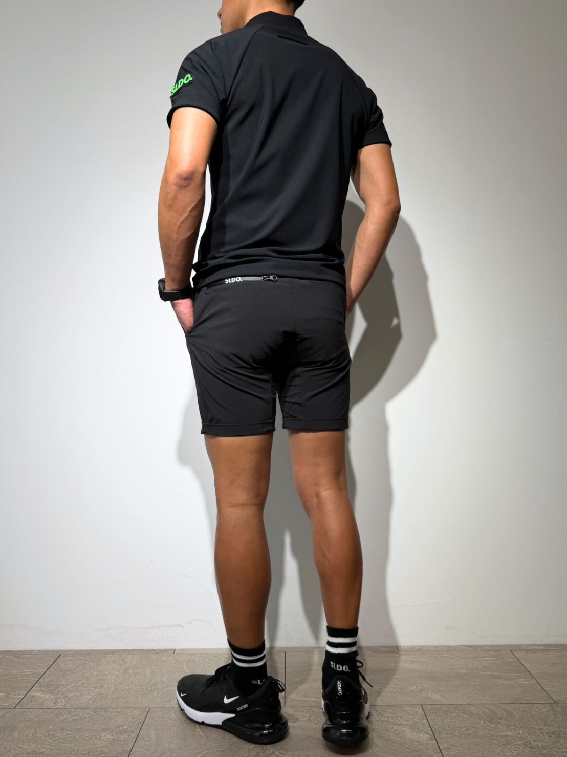 CODURA(R) NYLON 4WAY STRETCH ハーフパンツ FRONT BACK ZIP LOGO