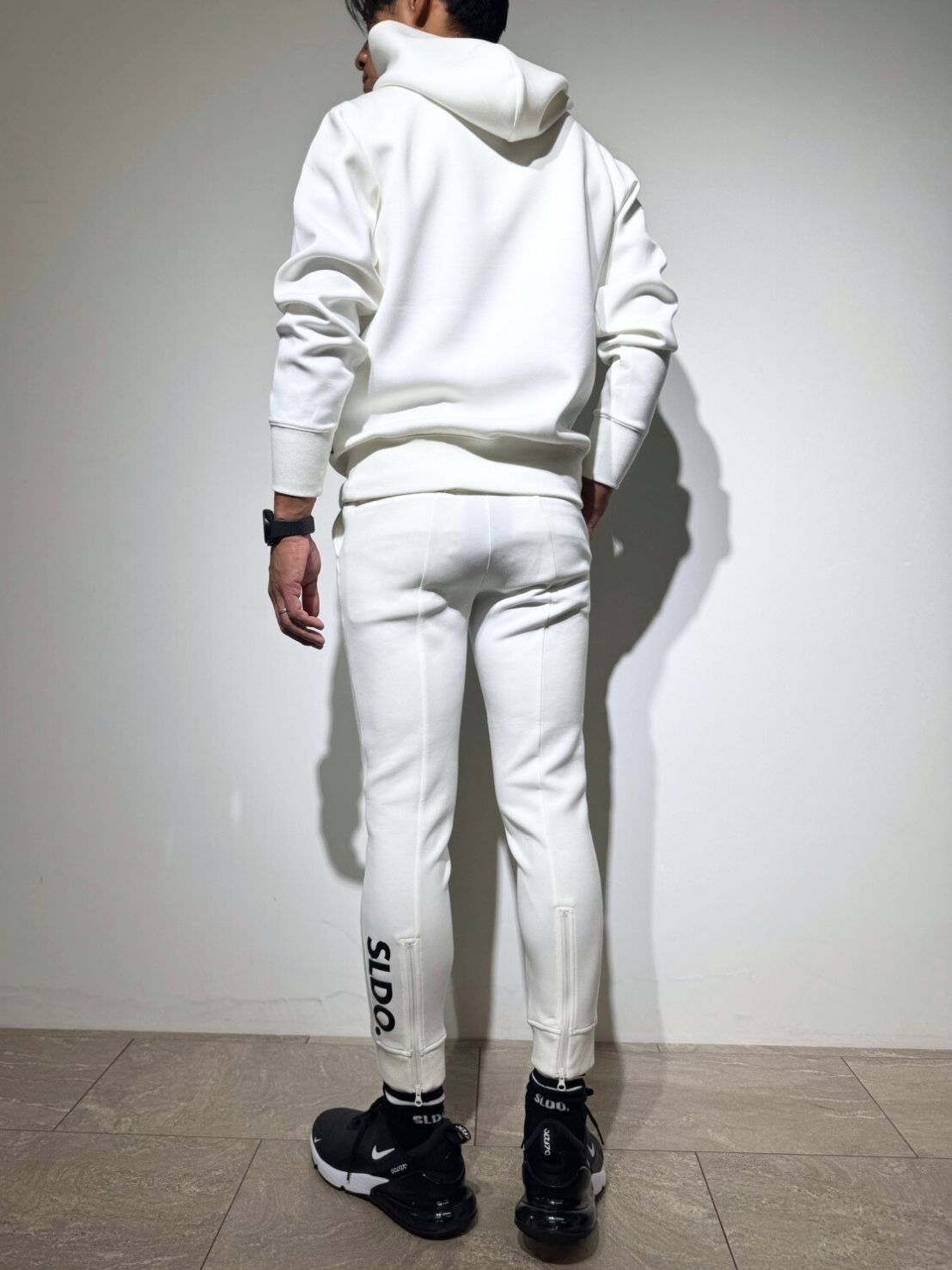 ライト ダブルニットフーディー FRONT 3D SHADOW LOGO/WHITE (UNISEX