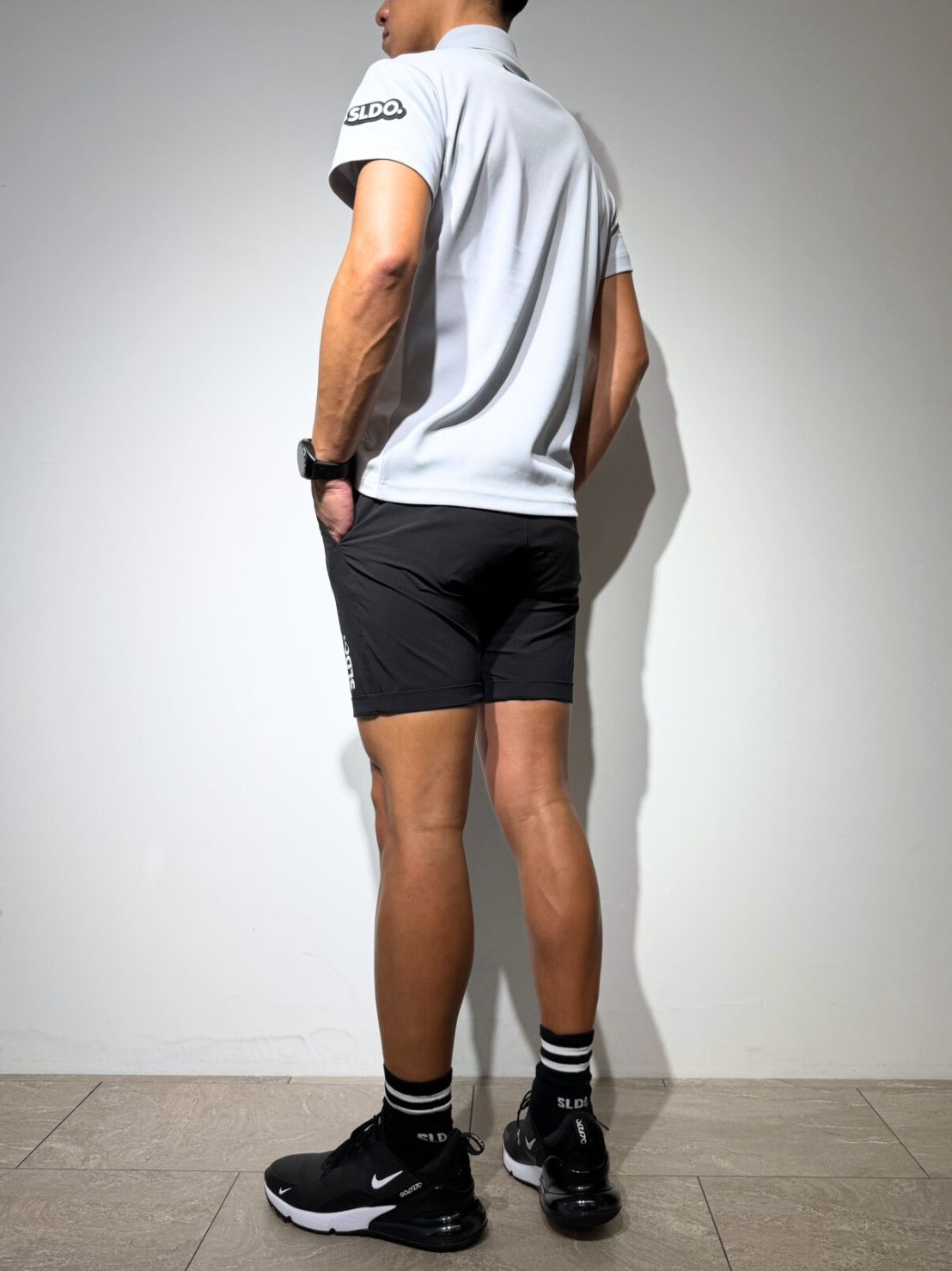 SLDO. 半パン　サイズL CODURA(R) NYLON 4WAY STRETCH ハーフパンツ FRONT BACK ZIP LOGO