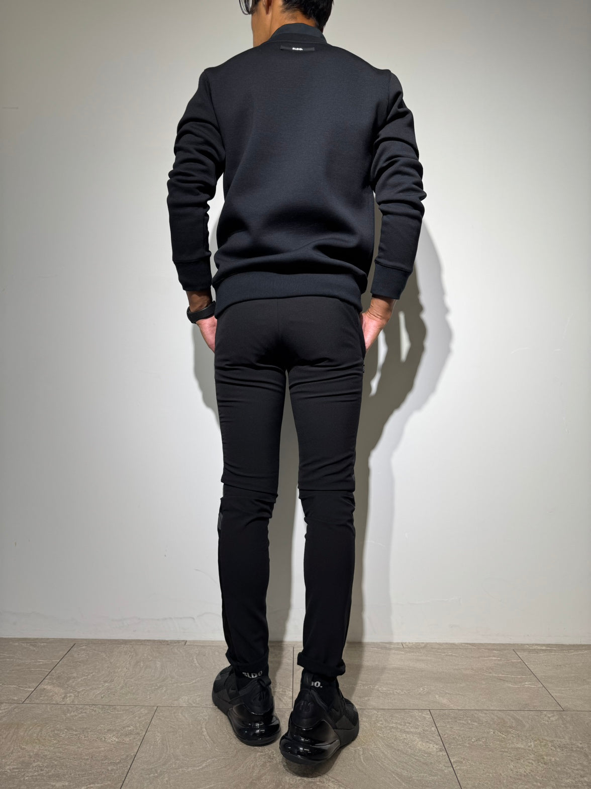 SLDO プライムフレックスパンツ Sサイズ 黒 一度の使用のみ　スタイルが良く SLDO プライムフレックスパンツ Sサイズ 黒 一度の使用のみ