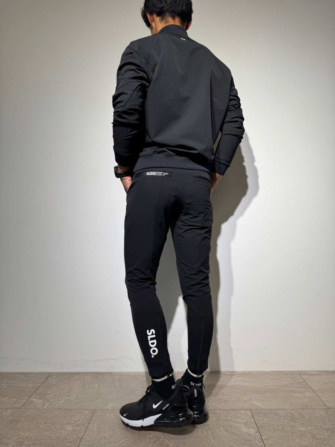 M-premier ダブルクロスサイドベルトノーカラージレ NAVY M-premier ダブルクロスサイドベルトノーカラージレ NAVY 34P